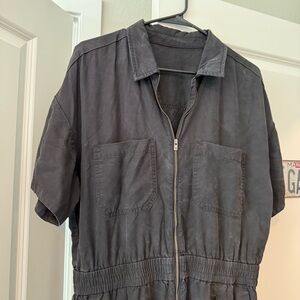 Vuori Black Collared Jumpsuit